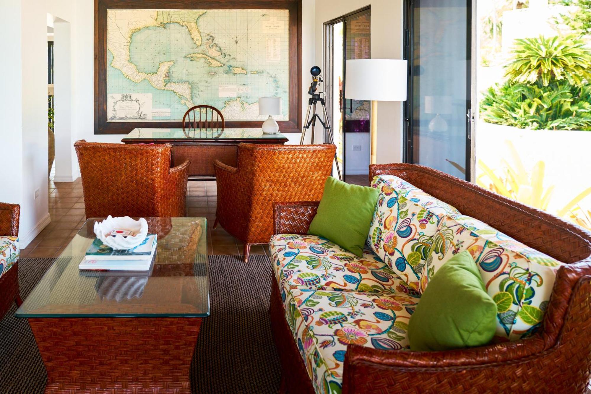 Mount Nevis Hotel Esterno foto
