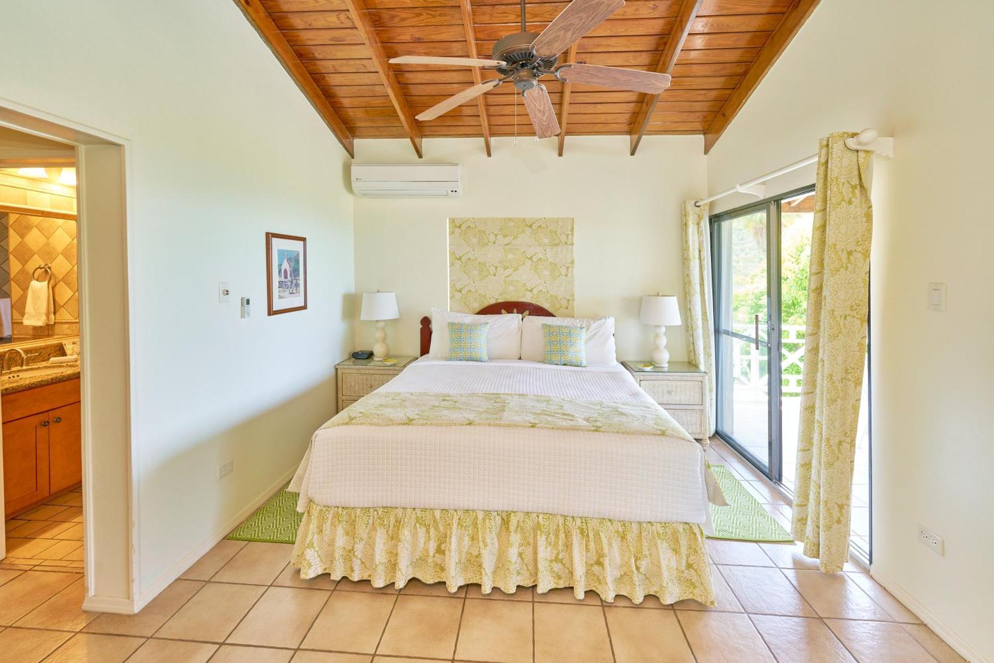 Mount Nevis Hotel Esterno foto