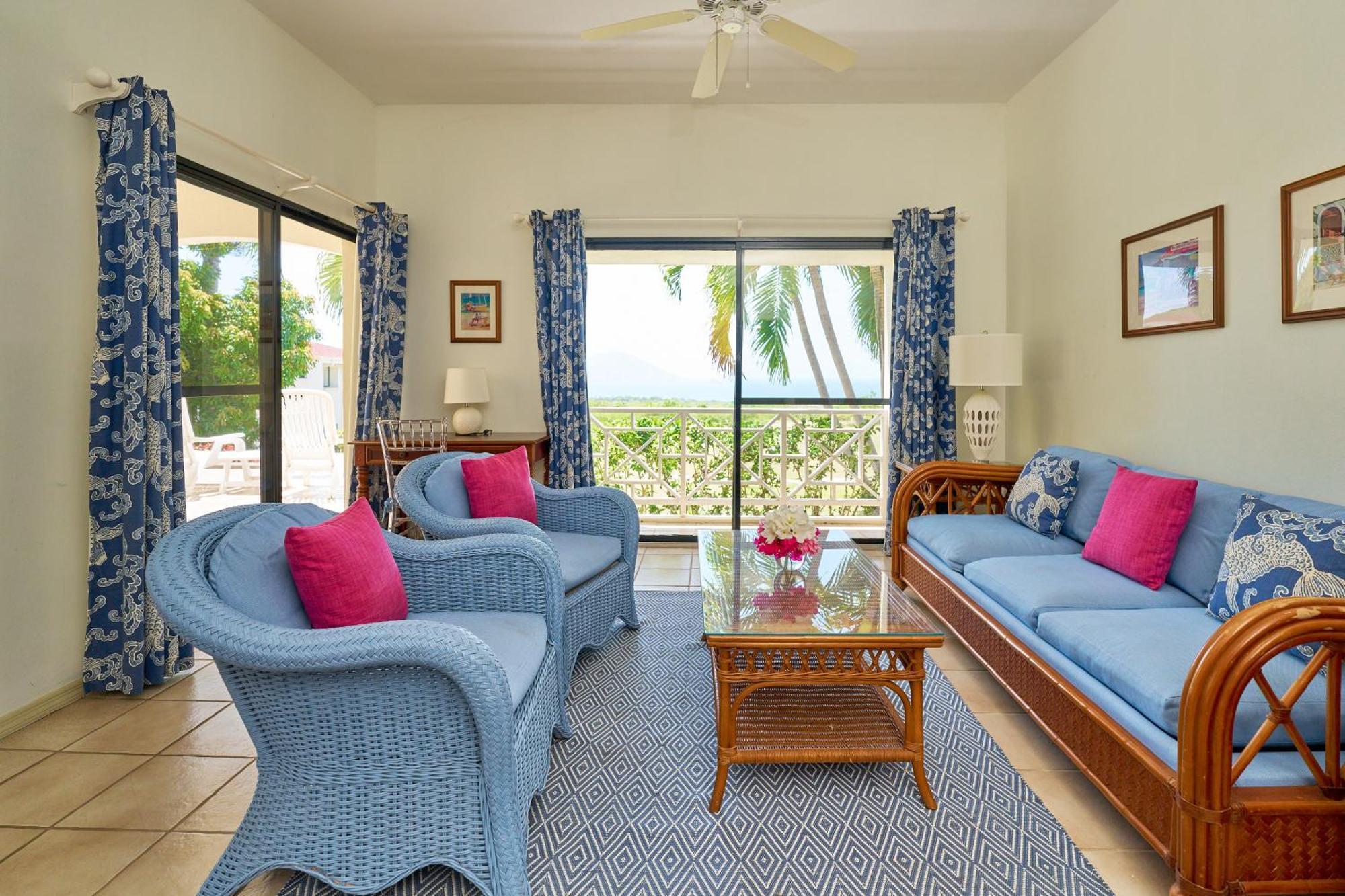 Mount Nevis Hotel Esterno foto