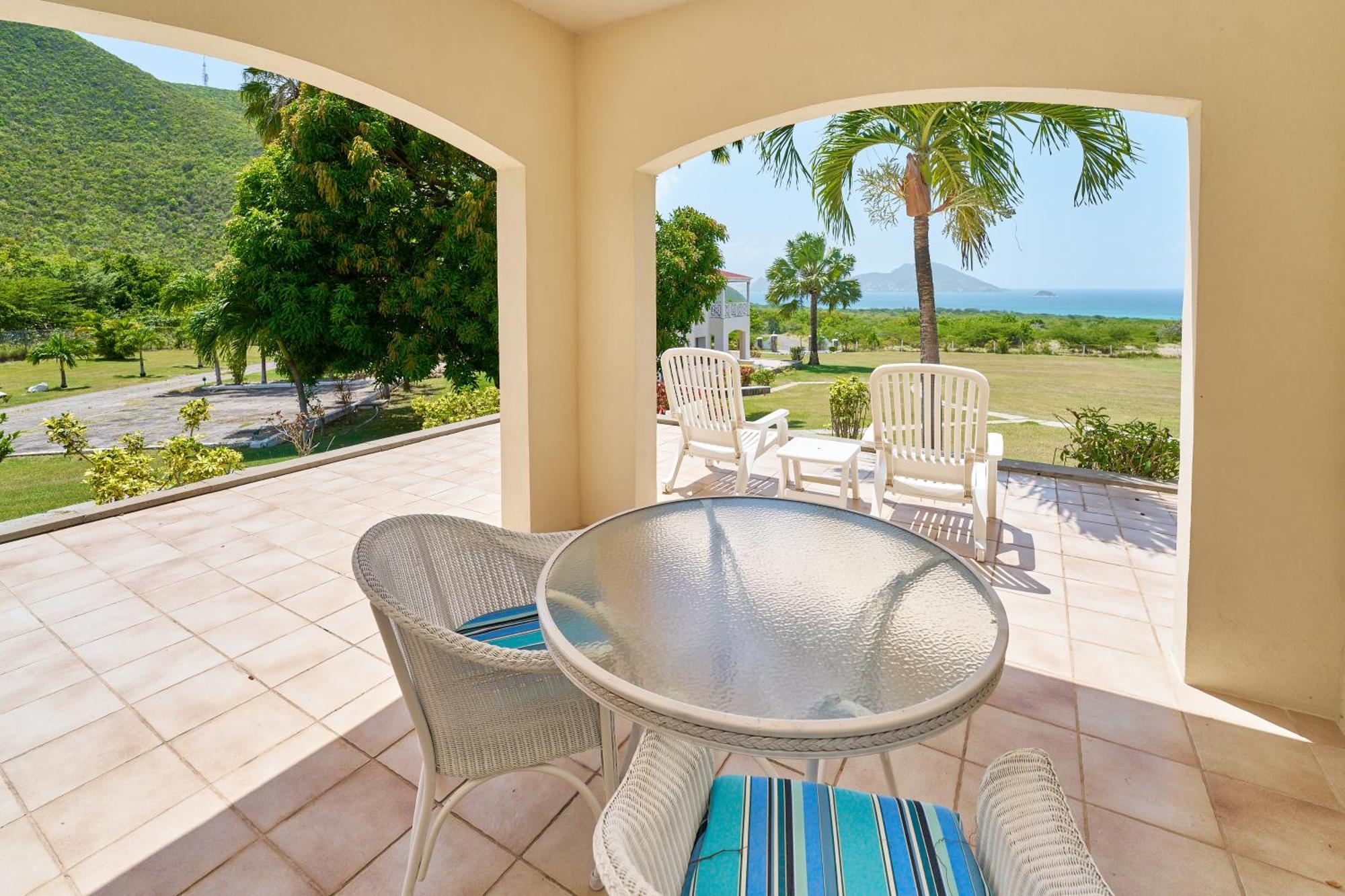 Mount Nevis Hotel Esterno foto