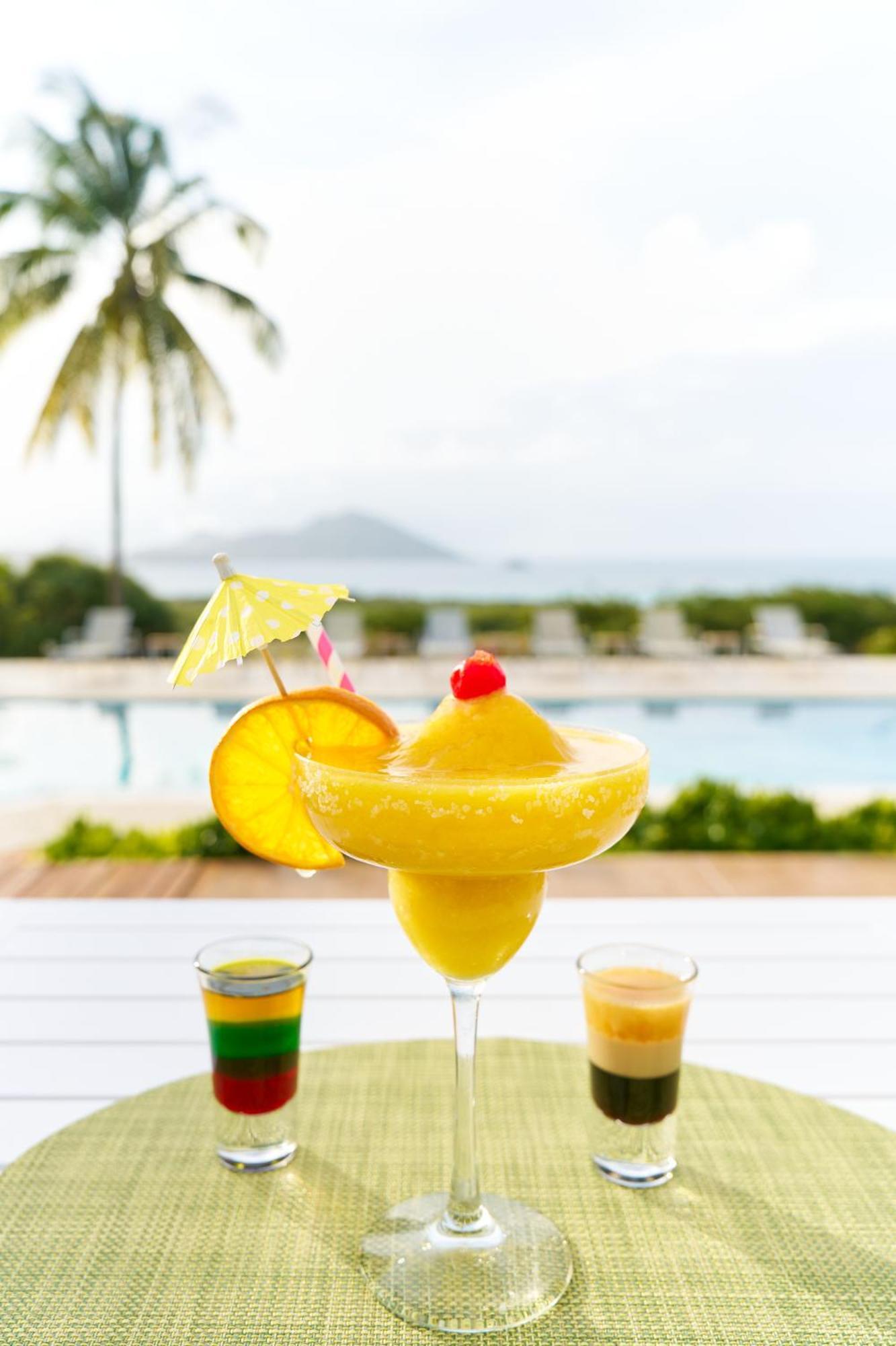 Mount Nevis Hotel Esterno foto