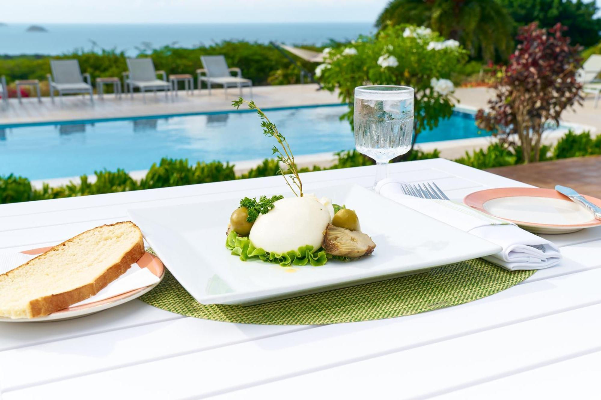 Mount Nevis Hotel Esterno foto
