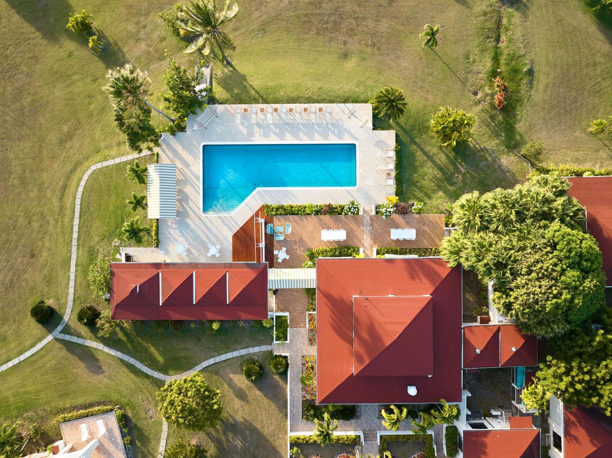 Mount Nevis Hotel Esterno foto