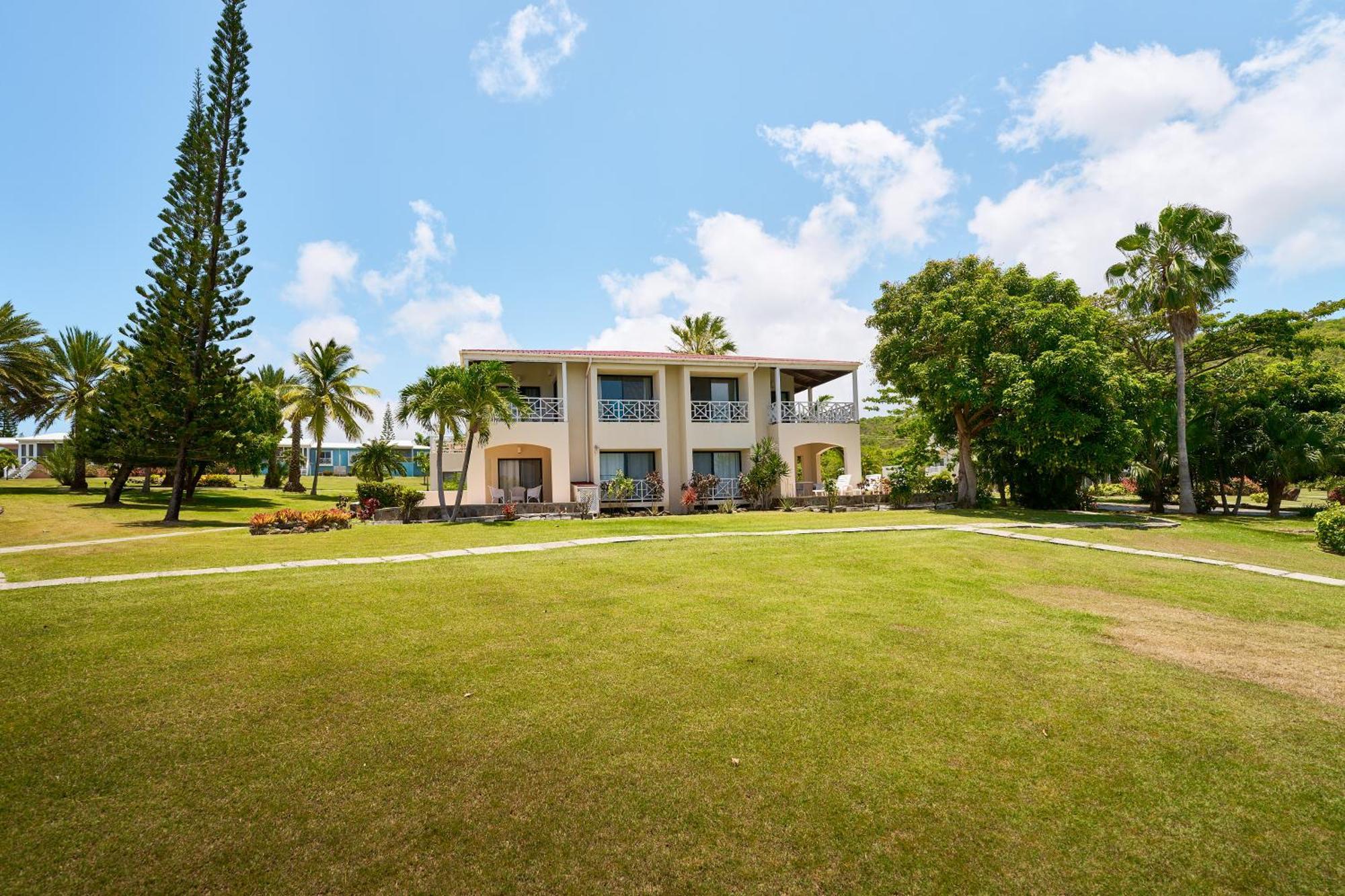 Mount Nevis Hotel Esterno foto