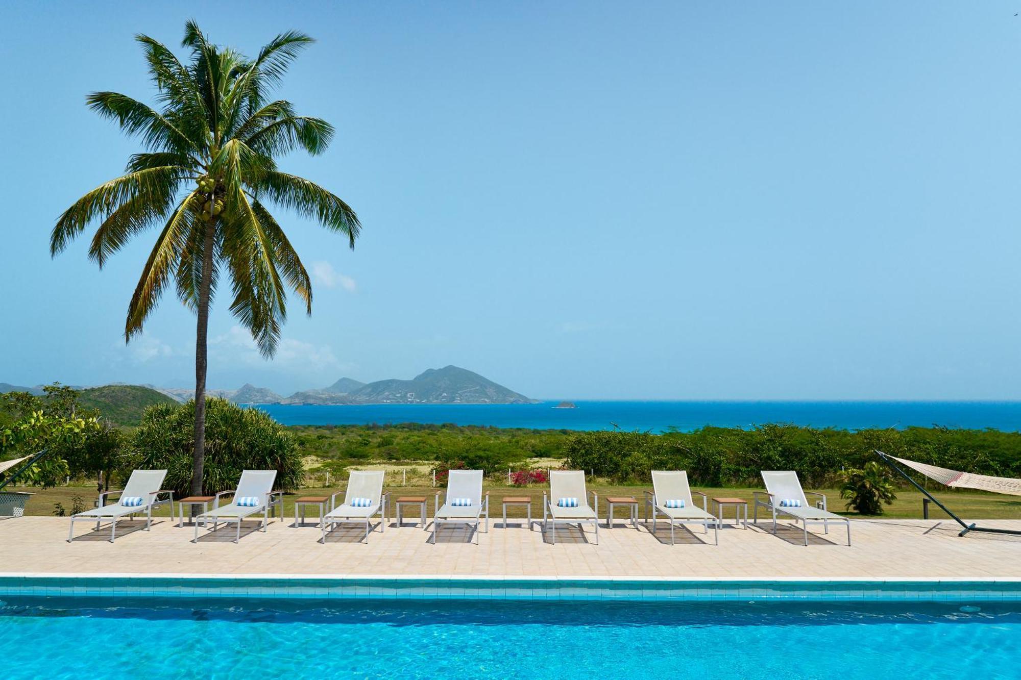 Mount Nevis Hotel Esterno foto