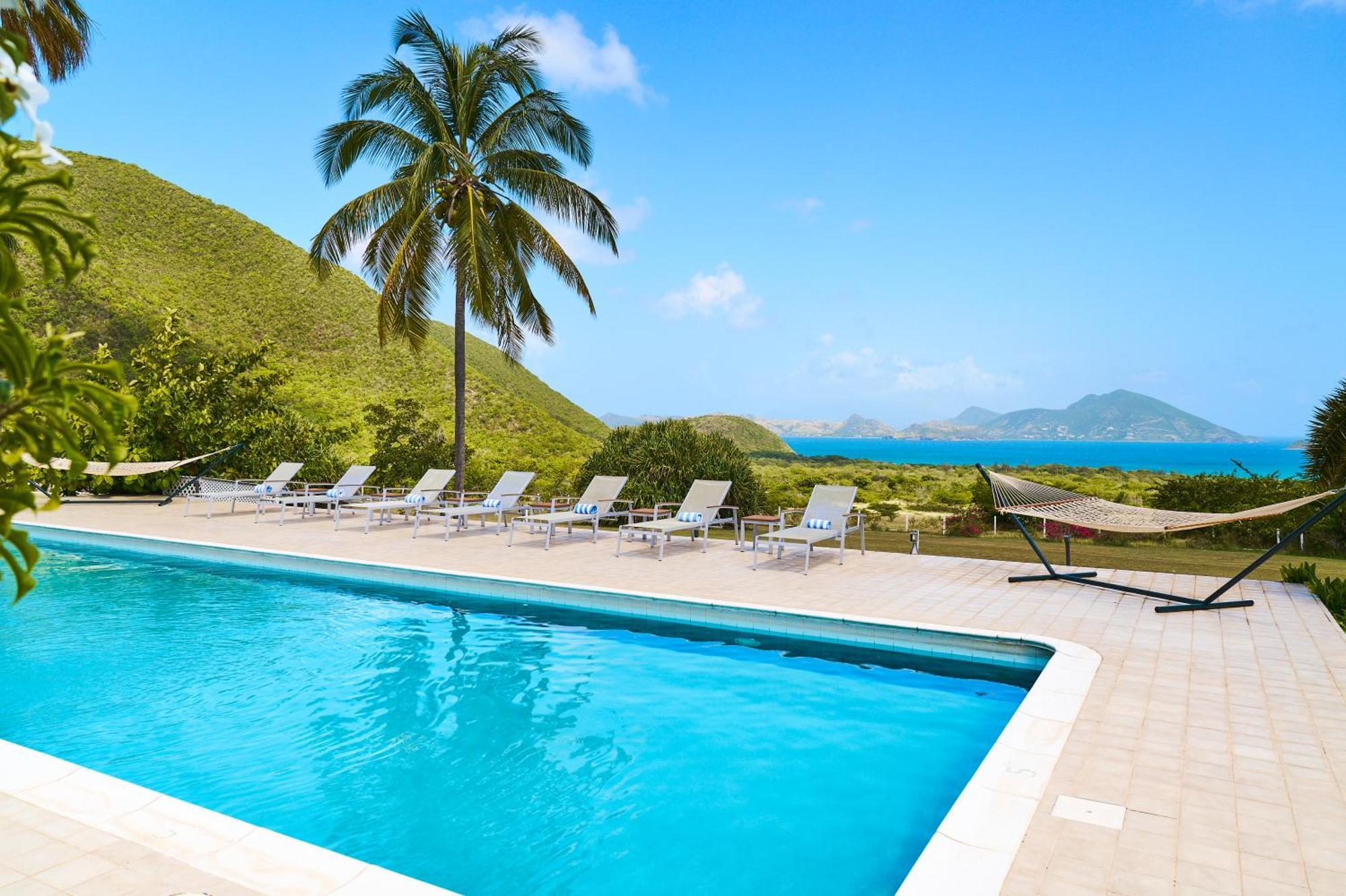 Mount Nevis Hotel Esterno foto