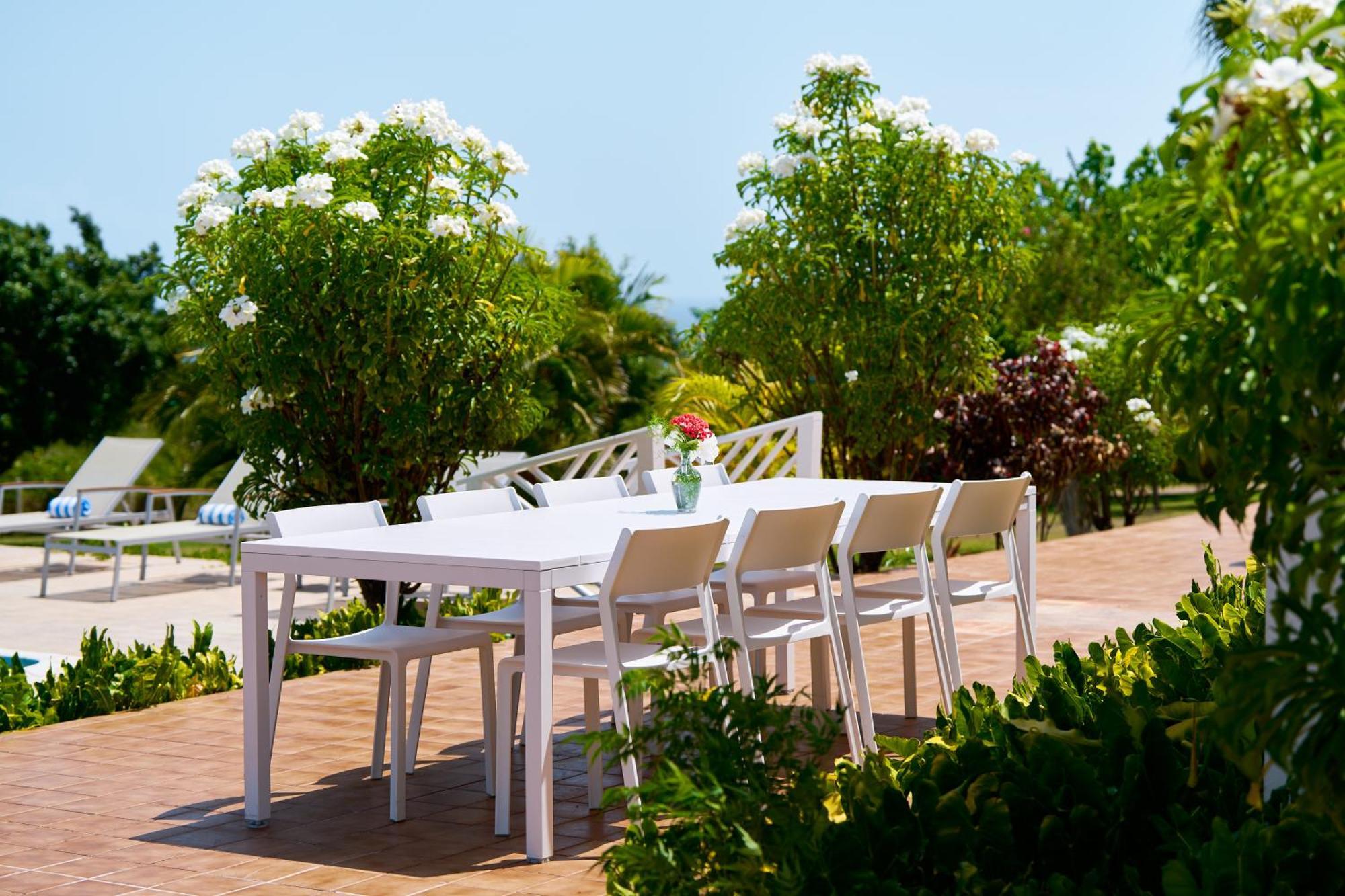 Mount Nevis Hotel Esterno foto