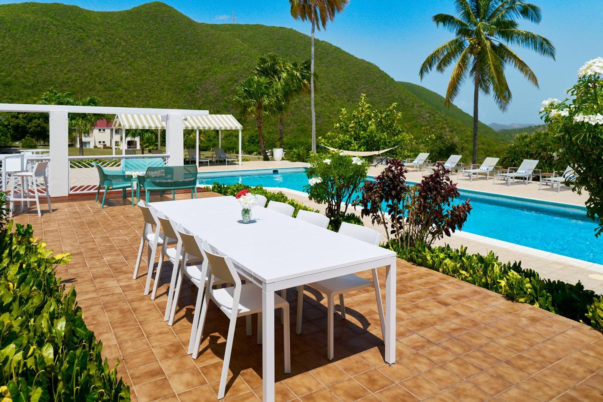 Mount Nevis Hotel Esterno foto