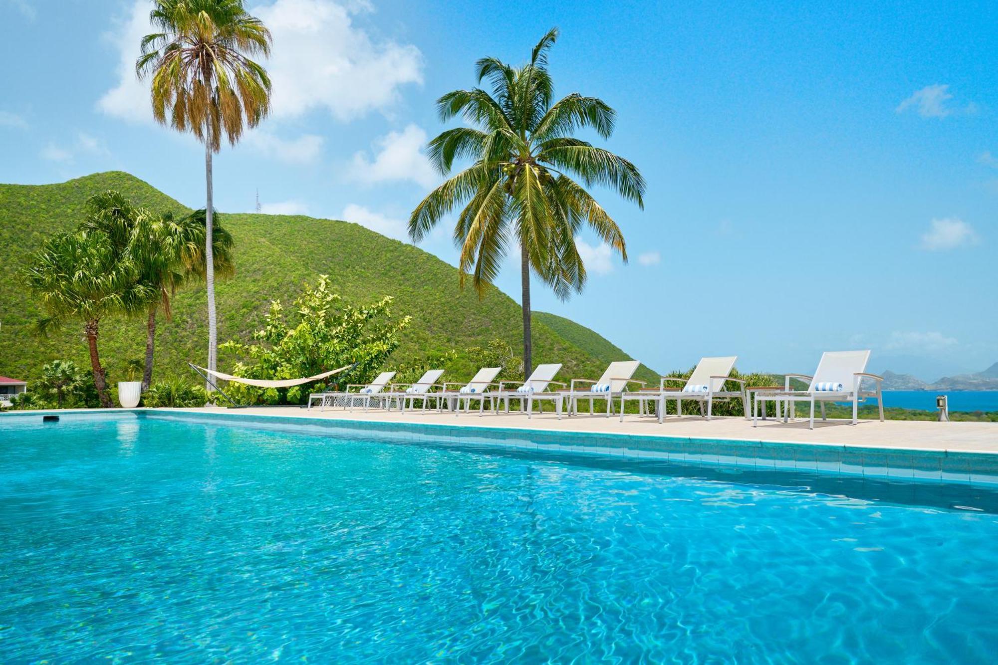 Mount Nevis Hotel Esterno foto